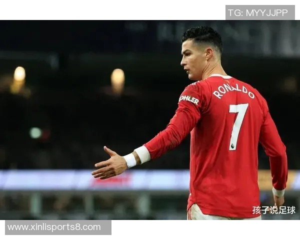 C罗足球先生的辉煌历程与传奇成就探讨