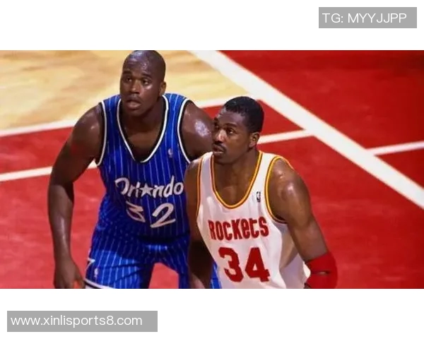 奥尼尔与奥拉朱旺的传奇对决:谁才是NBA历史最佳中锋之争的赢家 奥尼尔与奥拉朱旺的传奇对决:谁才是NBA历史最佳中锋之争的赢家